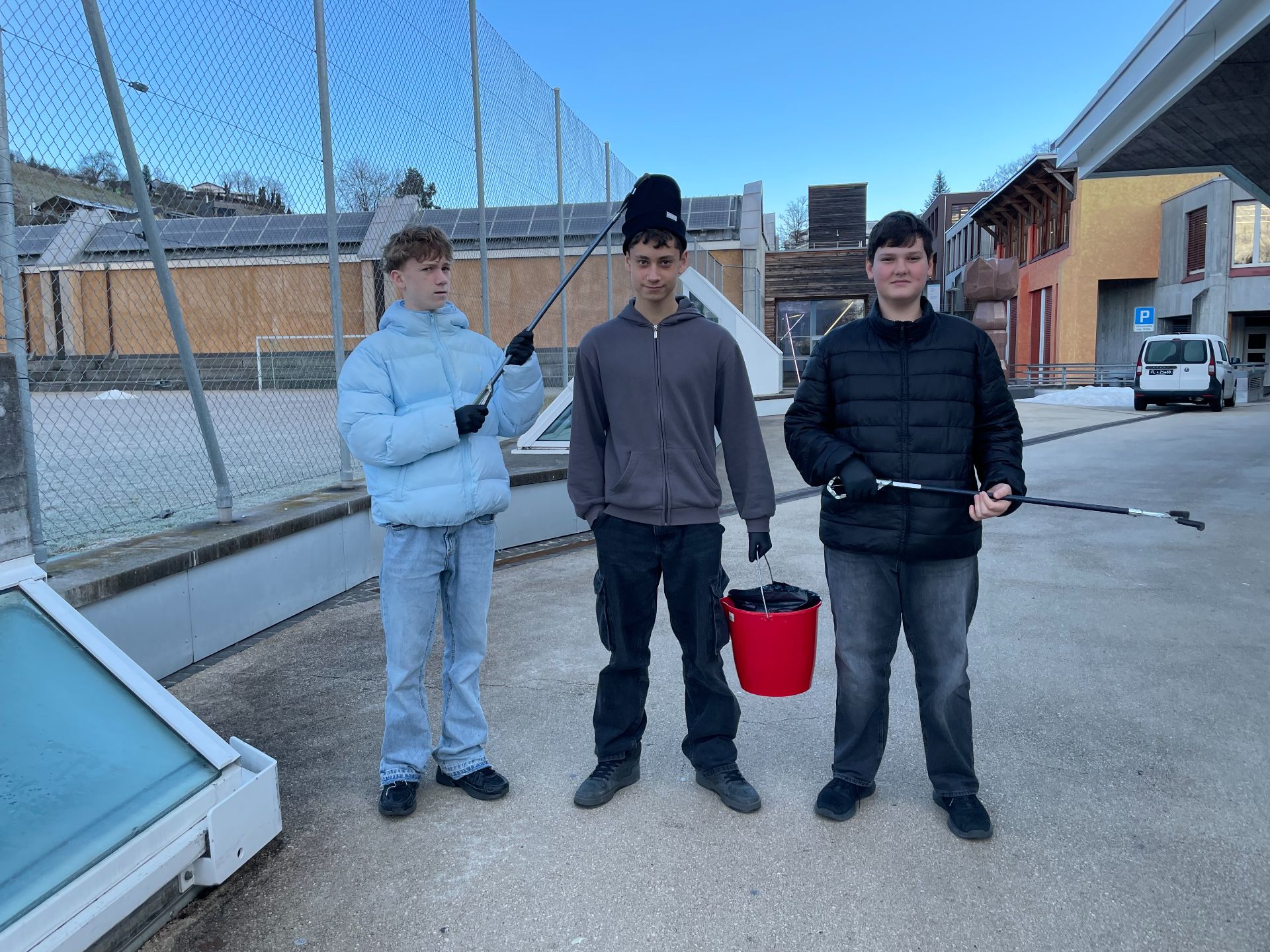 Sauberes Schulareal 1.jpeg