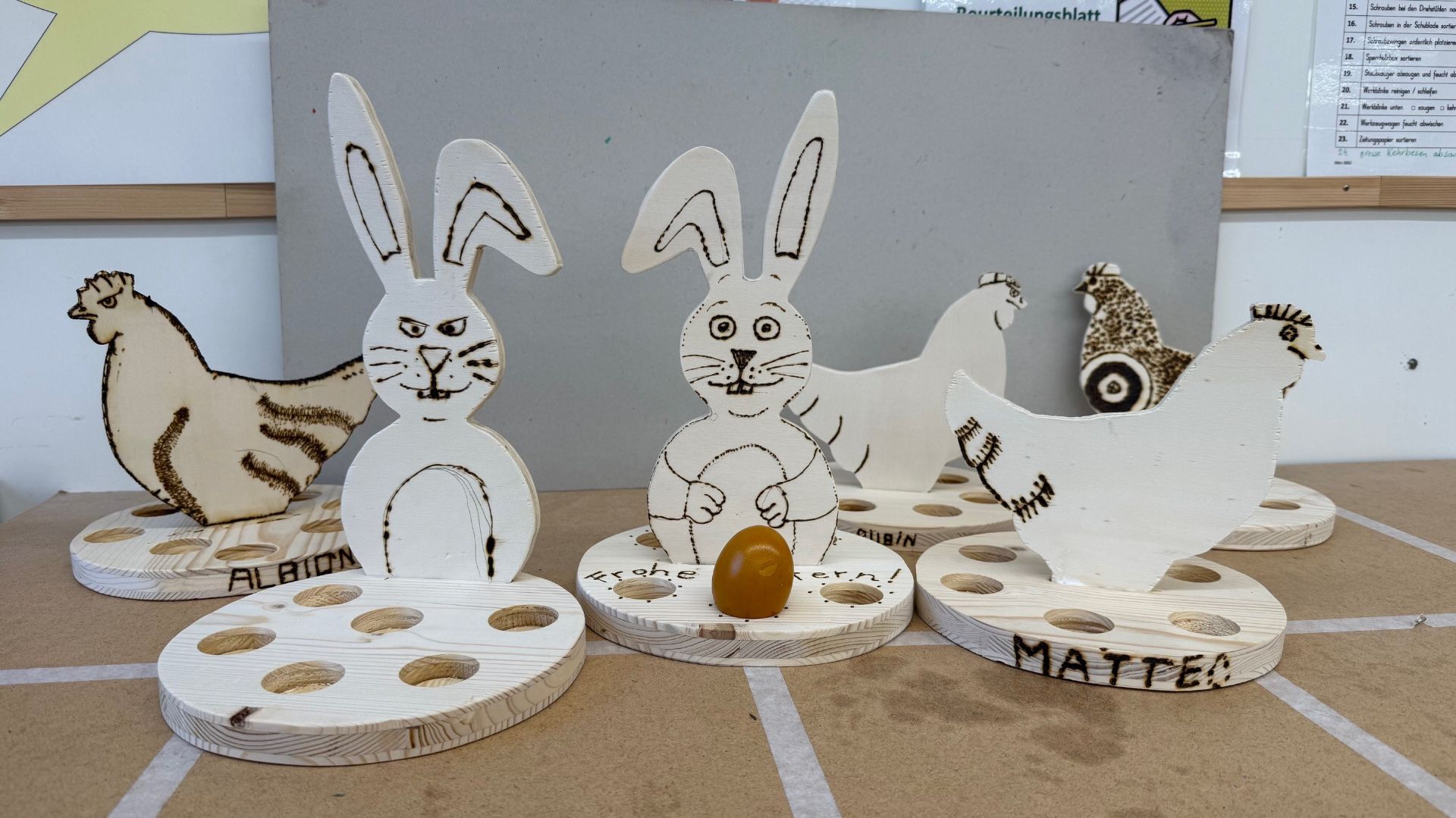 Holzwerken Osterhase3.jpg