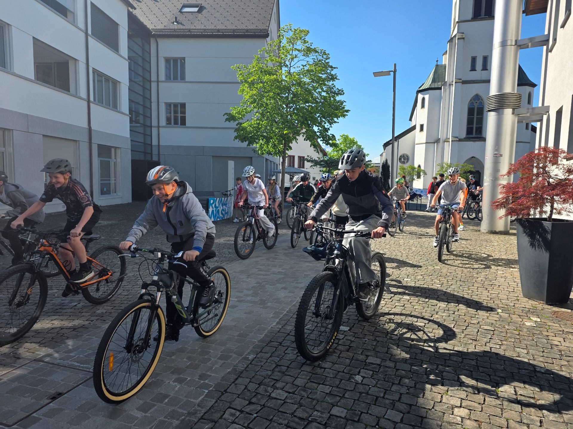 2. Klasse 2.jpg