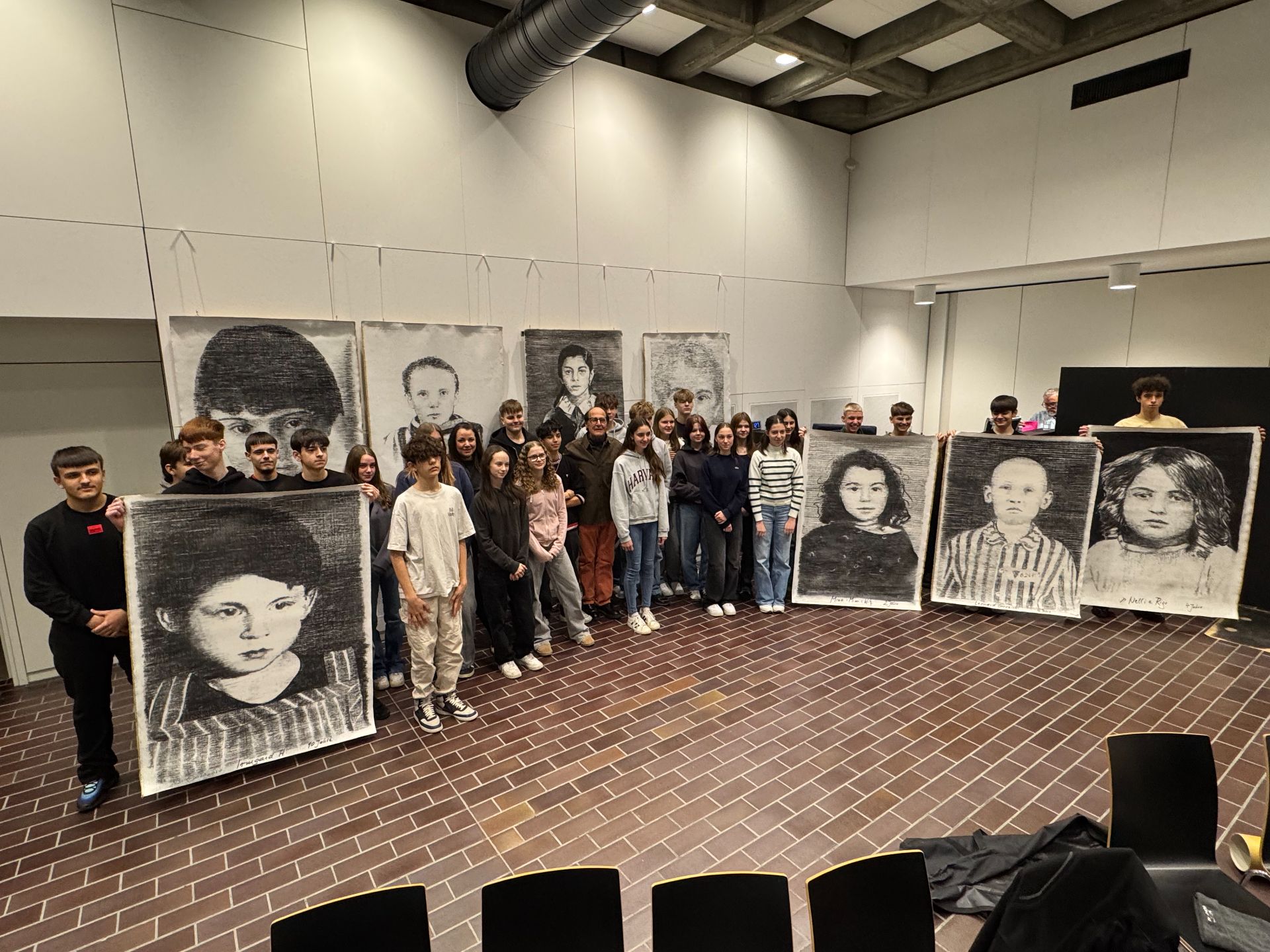 2025-01-27 Einführung und Aufbau mit Multiplikatoren_Foto Bandi Koeck.jpeg